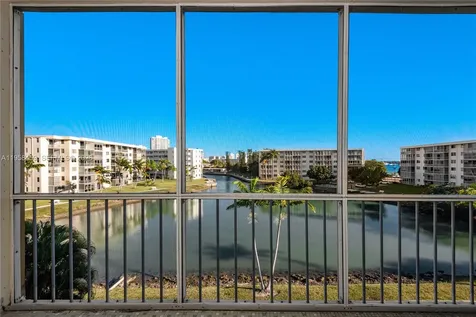 2851 Leonard Drive Aventura FL 33160