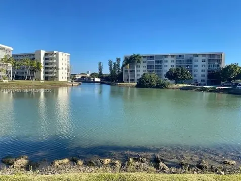 2851 Leonard Drive Aventura FL 33160