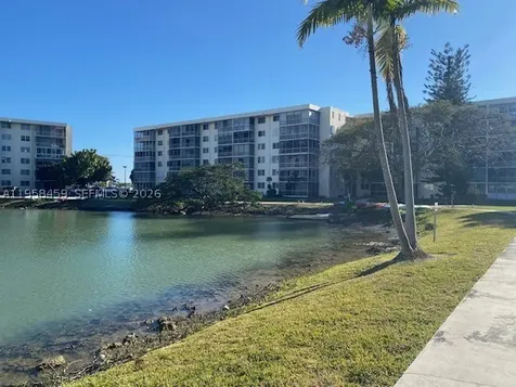 2851 Leonard Drive Aventura FL 33160