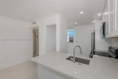 2851 Leonard Drive Aventura FL 33160