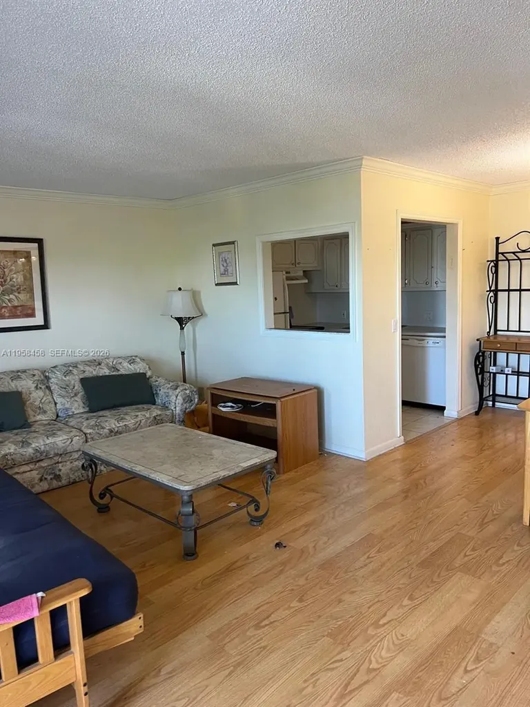 293 Dorset Boca Raton FL 33434