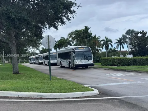 293 Dorset Boca Raton FL 33434