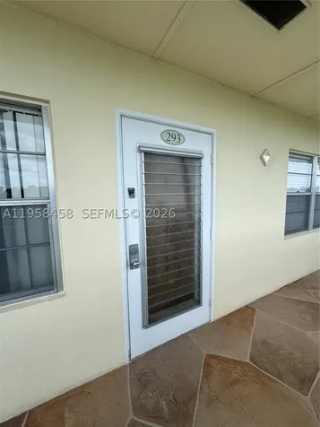 293 Dorset Boca Raton FL 33434