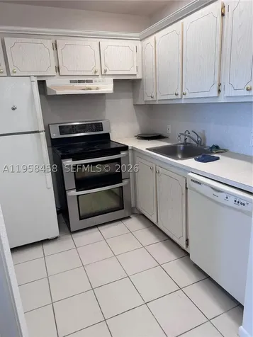 293 Dorset Boca Raton FL 33434