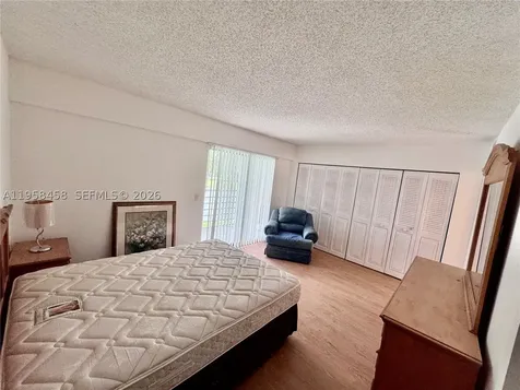 293 Dorset Boca Raton FL 33434