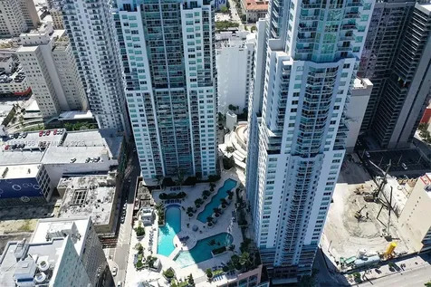 253 NE 2nd Street Miami FL 33132