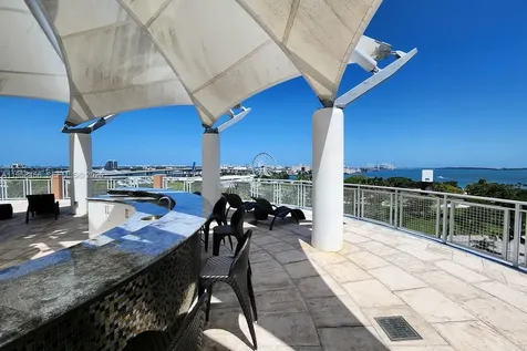 253 NE 2nd Street Miami FL 33132