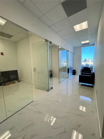 20200 W Dixie Highway Miami FL 33180