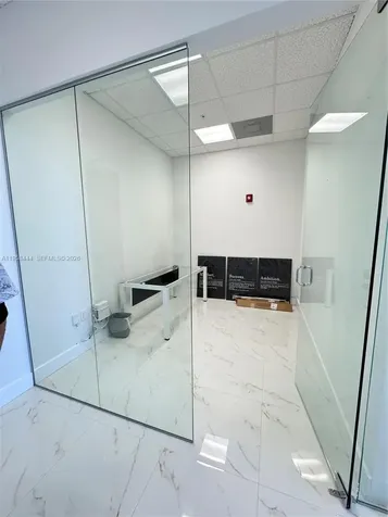 20200 W Dixie Highway Miami FL 33180