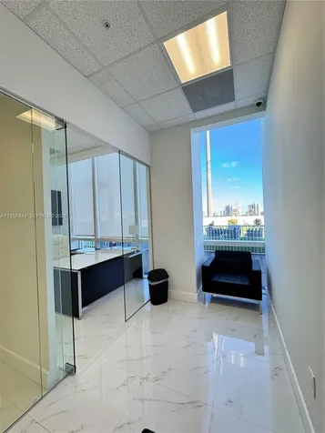 20200 W Dixie Highway Miami FL 33180