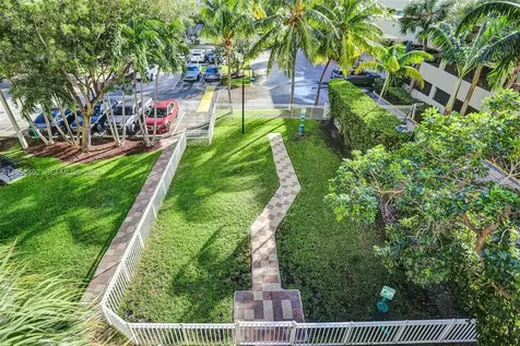 19390 Collins Avenue Sunny Isles Beach FL 33160