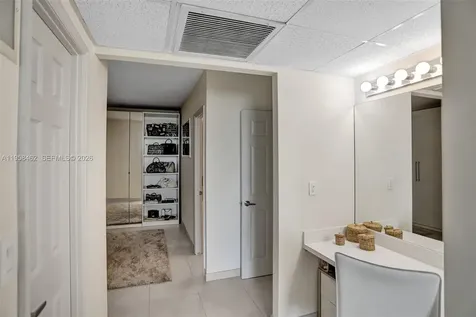 19390 Collins Avenue Sunny Isles Beach FL 33160