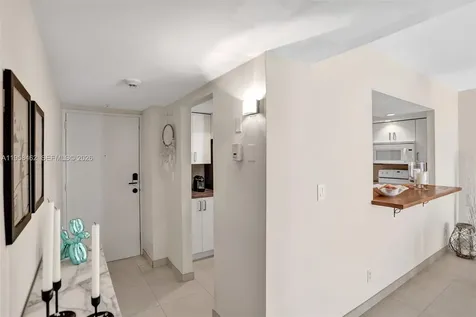 19390 Collins Avenue Sunny Isles Beach FL 33160