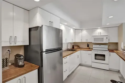 19390 Collins Avenue Sunny Isles Beach FL 33160