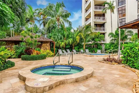1000 Quayside Terrace Miami FL 33138