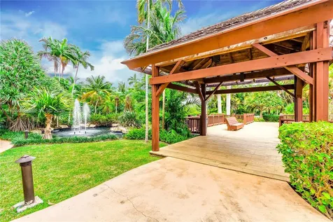 1000 Quayside Terrace Miami FL 33138