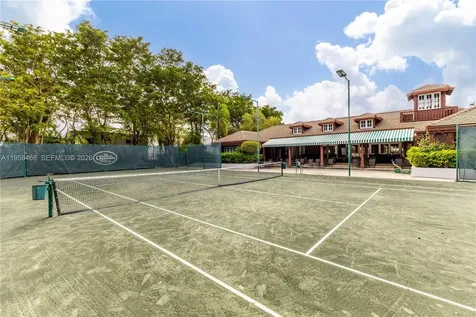 1000 Quayside Terrace Miami FL 33138