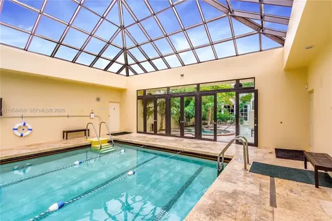 1000 Quayside Terrace Miami FL 33138