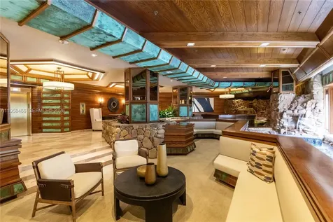 1000 Quayside Terrace Miami FL 33138