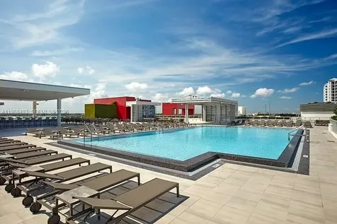 777 N Ocean Drive Hollywood FL 33019