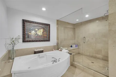 3101 S Ocean Hollywood FL 33019