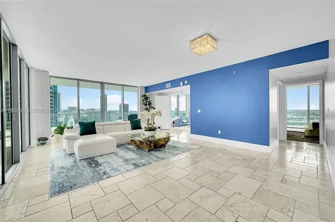 3101 S Ocean Hollywood FL 33019