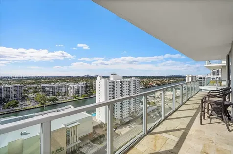 3101 S Ocean Hollywood FL 33019