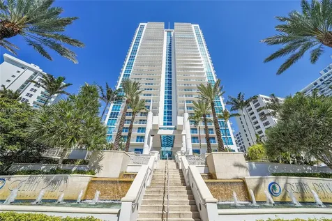3101 S Ocean Hollywood FL 33019