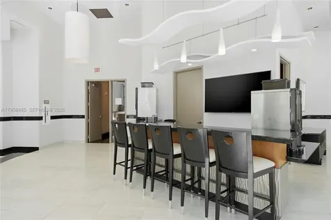 3101 S Ocean Hollywood FL 33019