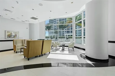 3101 S Ocean Hollywood FL 33019