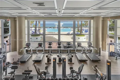 3101 S Ocean Hollywood FL 33019