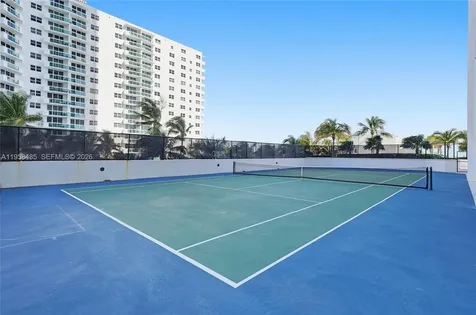 3101 S Ocean Hollywood FL 33019