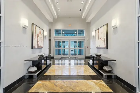 3101 S Ocean Hollywood FL 33019