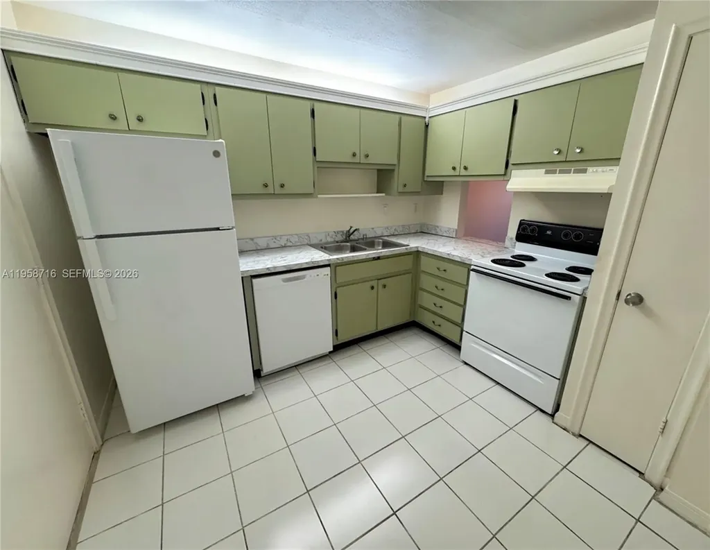 2060 NW 48th Terrace Lauderhill FL 33313