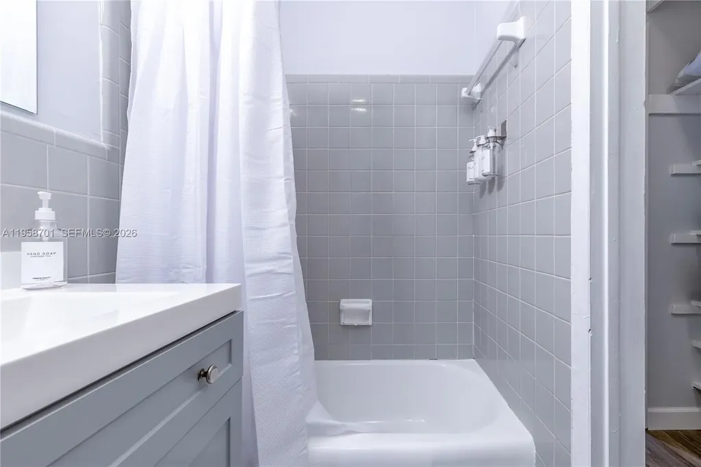 2748 NE 32nd Street Fort Lauderdale FL 33306