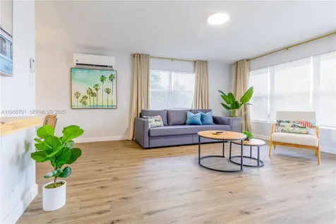 2748 NE 32nd Street Fort Lauderdale FL 33306