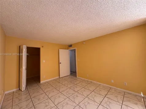 16919 N Bay Road Sunny Isles Beach FL 33160