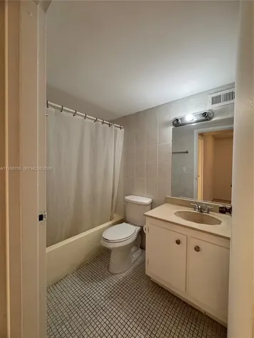 16919 N Bay Road Sunny Isles Beach FL 33160