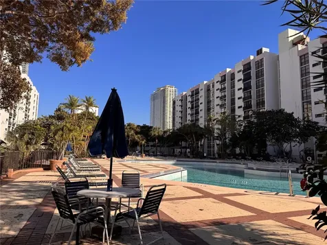 16919 N Bay Road Sunny Isles Beach FL 33160