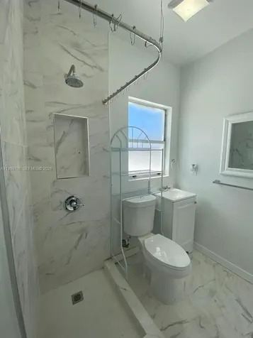 2126 NW Flagler Terrace Miami FL 33125