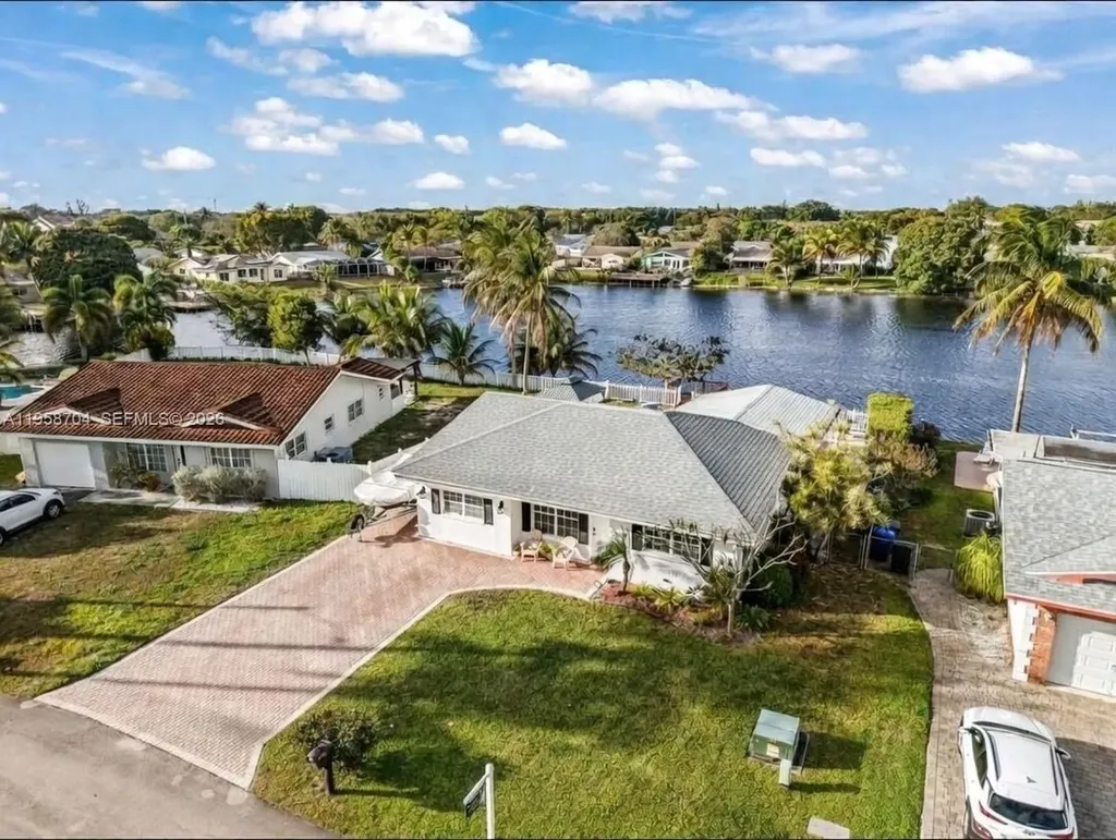 3371 NW 67th Street Fort Lauderdale FL 33309