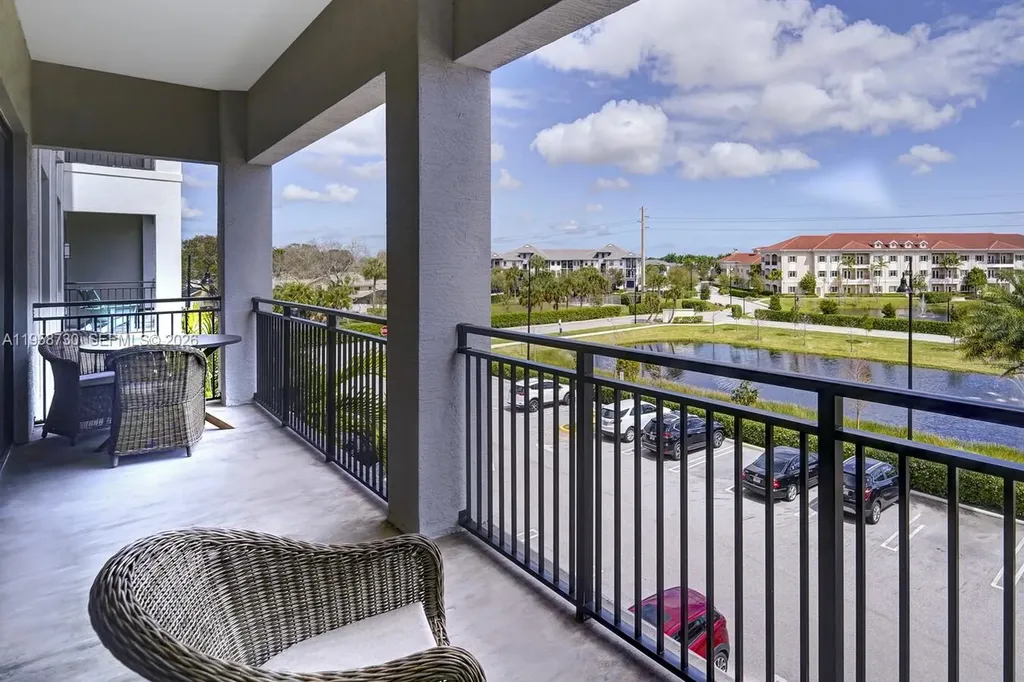 3333 Central Gardens Circle Palm Beach Gardens FL 33418