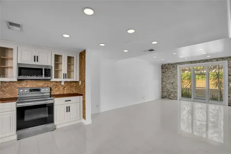 1231 Sorrento Drive Weston FL 33326
