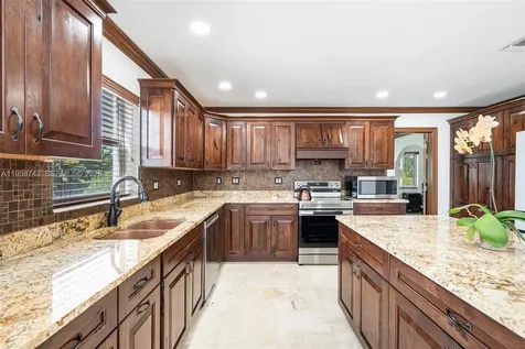 20520 SW 190th Street Miami FL 33187