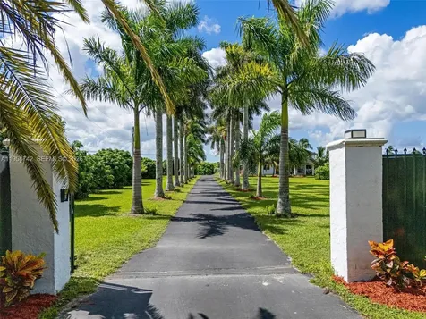 20520 SW 190th Street Miami FL 33187