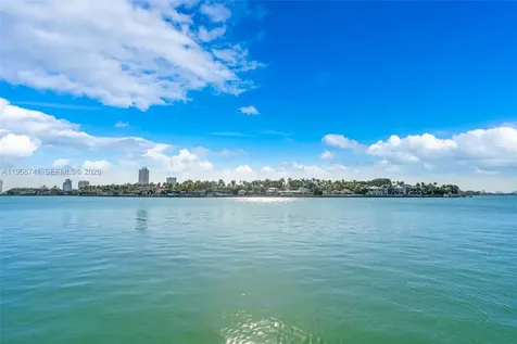 1398 Bay Drive Miami Beach FL 33141
