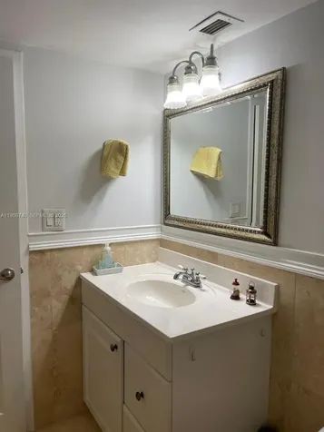 3180 S Ocean Drive Hallandale Beach FL 33009
