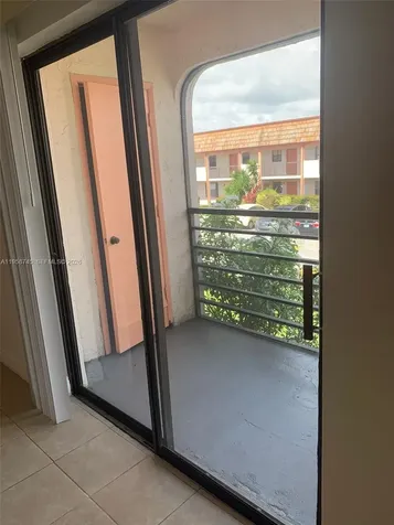 20815 NE 8th Court Miami FL 33179