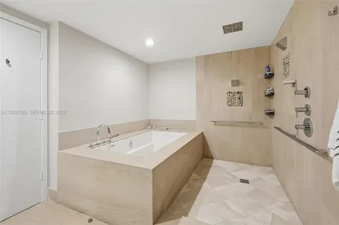 5875 Collins Avenue Miami Beach FL 33140