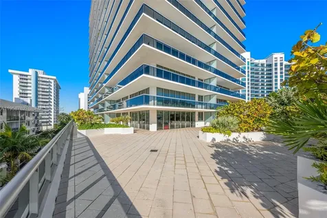 5875 Collins Avenue Miami Beach FL 33140